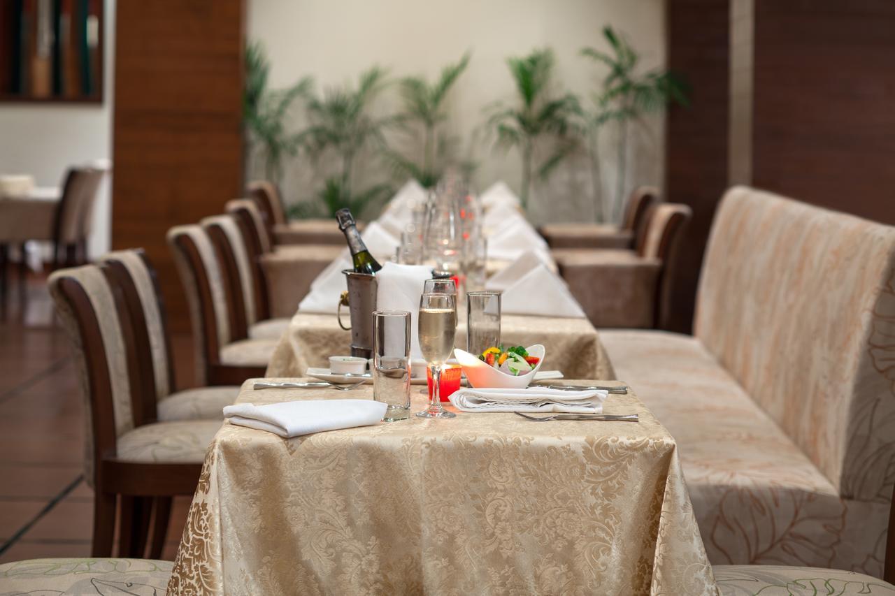 מלון גורגאון Dlf Club 5 מראה חיצוני תמונה